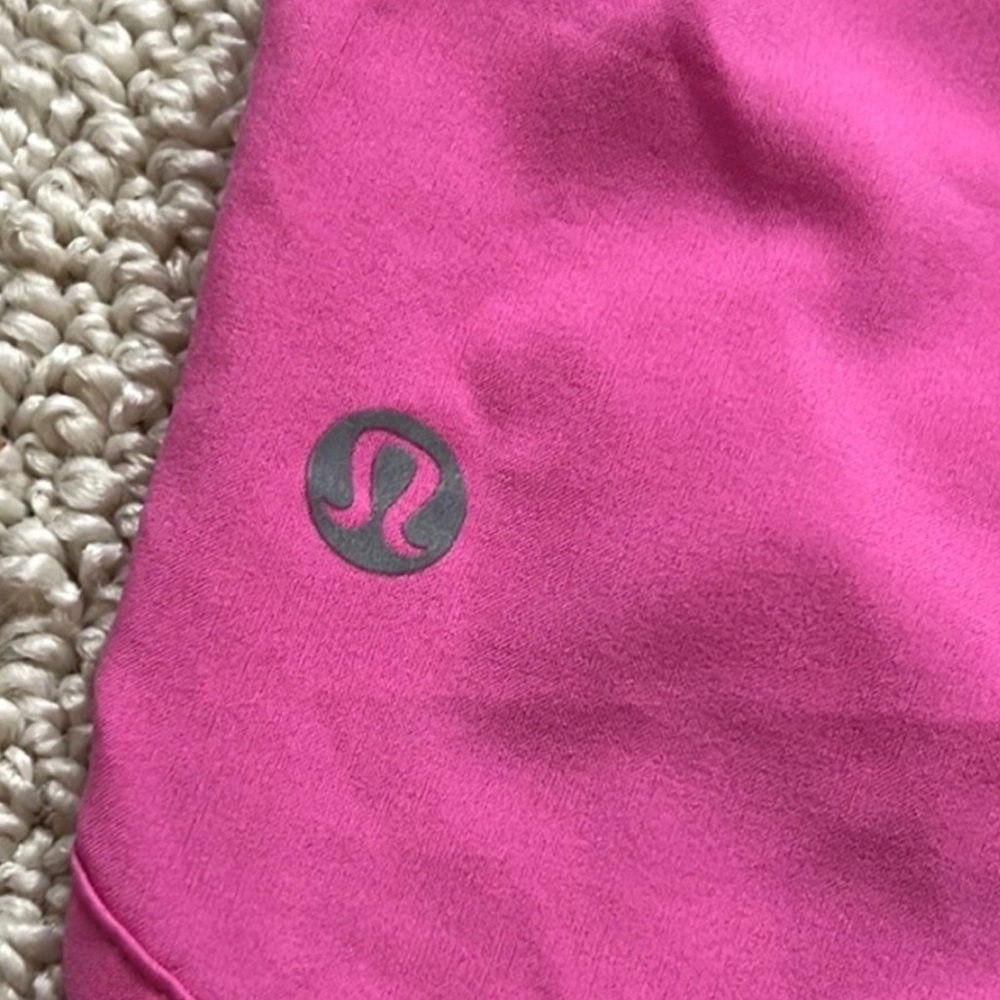 Lululemon Speed Up Shorts EUC - Picture 6 of 10